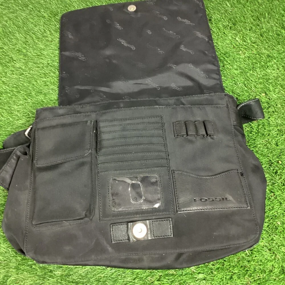 Vintage Fossil Classic Black Leather Briefcase Messanger Bag